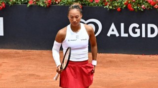 郑钦文残暴横扫晋级16强！迎重大利好，或复制澳网之路首夺冠军